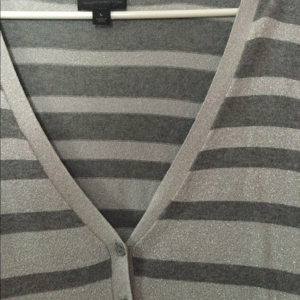 Top - Picture 2 of 3